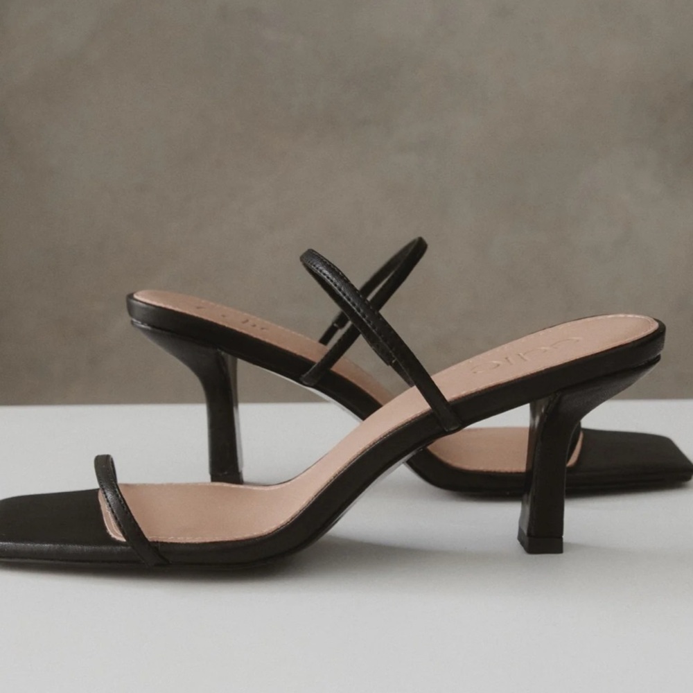 The Amanda Heeled Sandal
